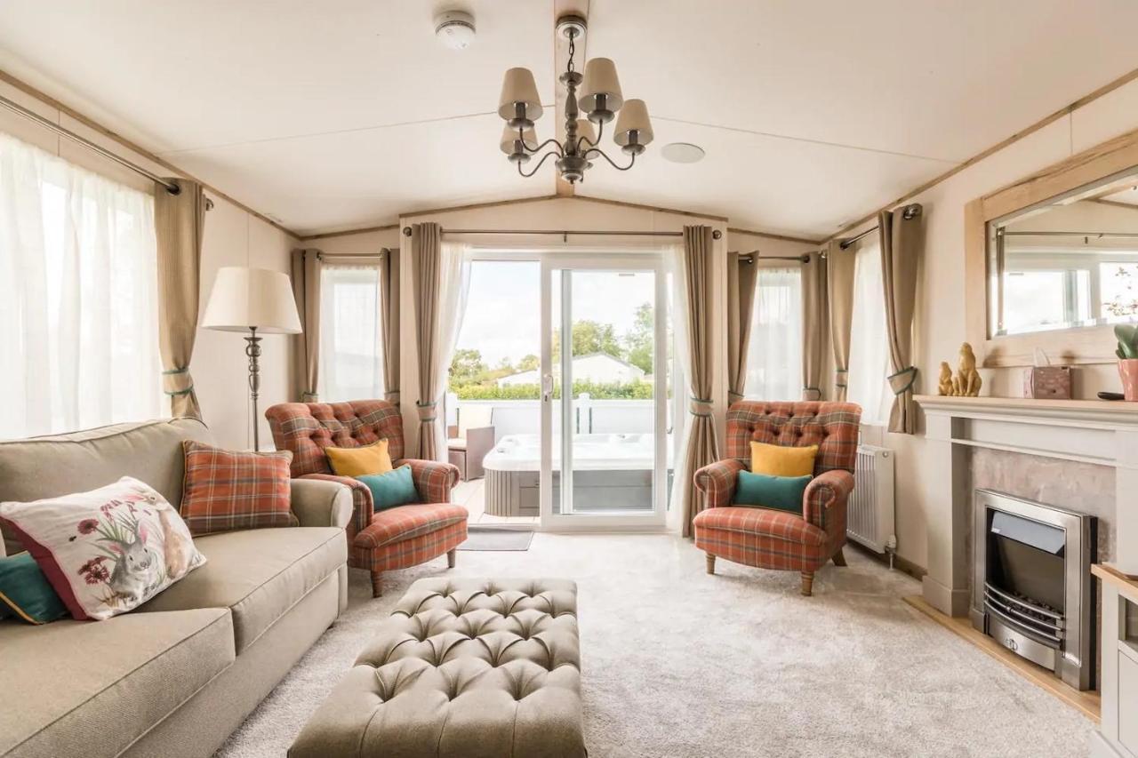 The Warren Villa South Cerney Ngoại thất bức ảnh